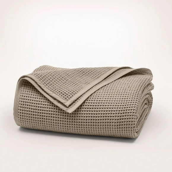 Boll + Branch Waffle Weave Blanket in Oak